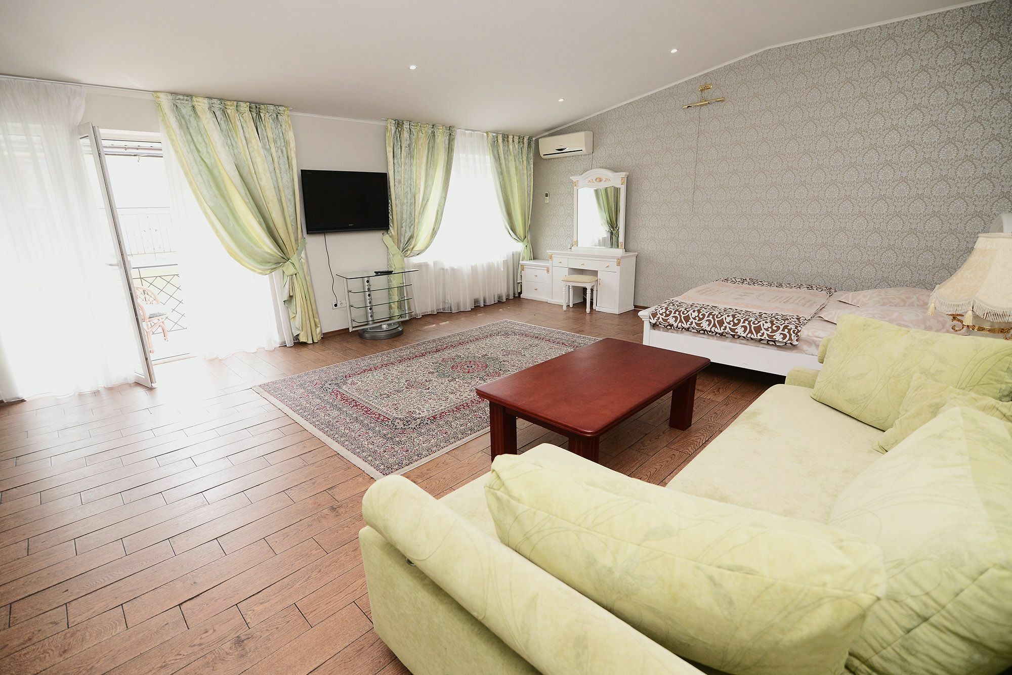 Club City House Klumba Apartment Odessa Exterior photo